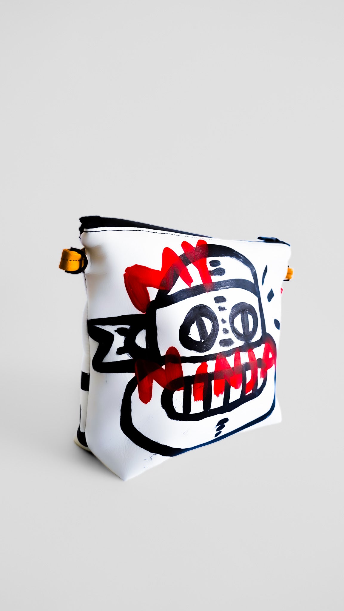 Pouch No. 001, handmade TWINBULL bag, alternate view 4